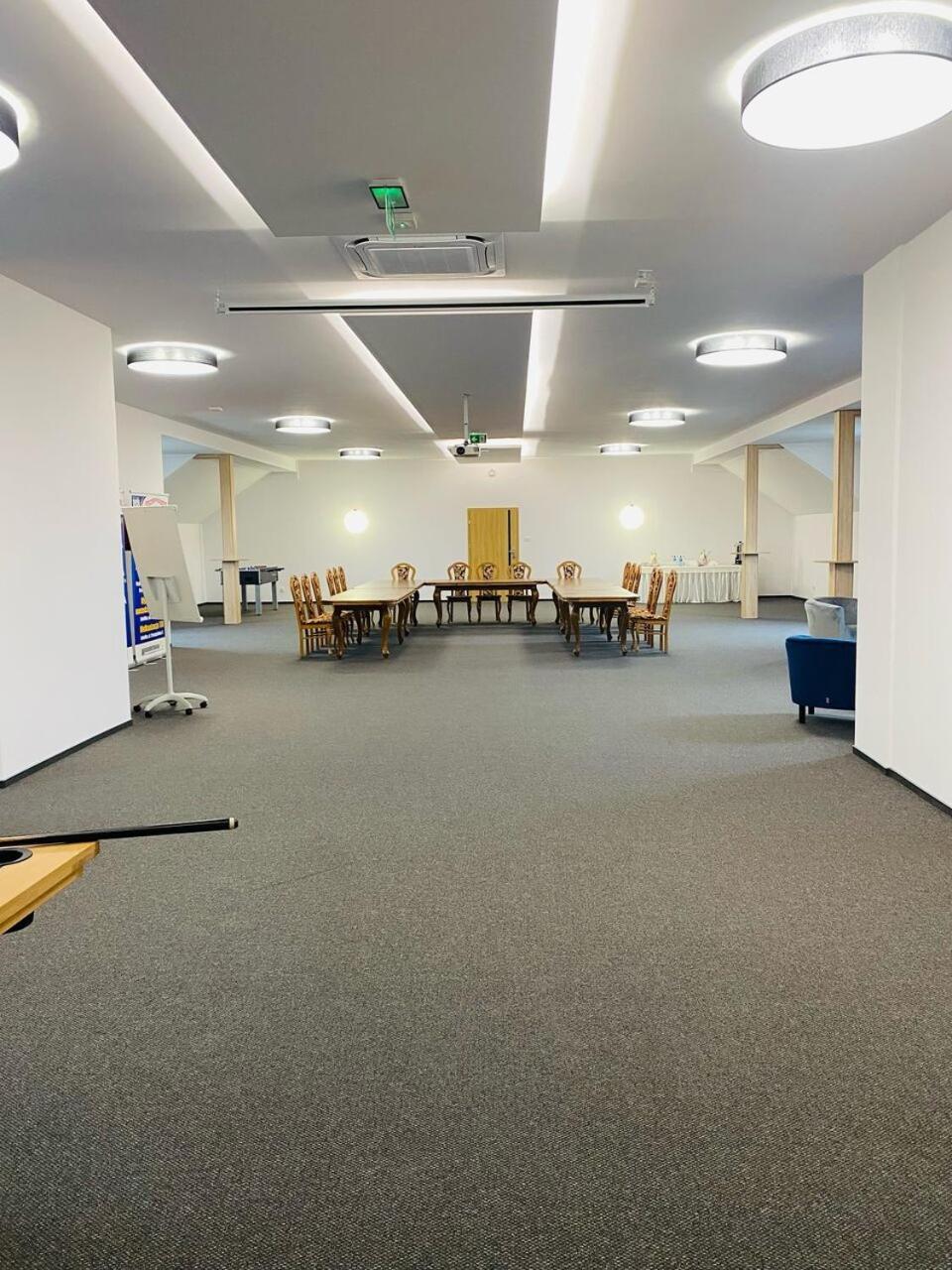 Sala Bankietowa I Pokoje Goscinne โซกูวกา ภายนอก รูปภาพ