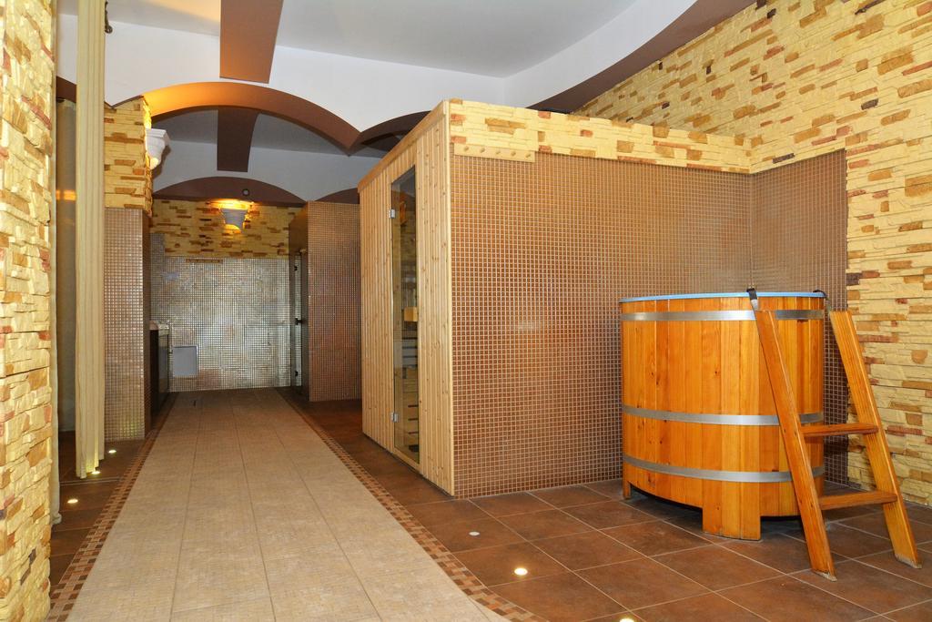 Sala Bankietowa I Pokoje Goscinne โซกูวกา ภายนอก รูปภาพ