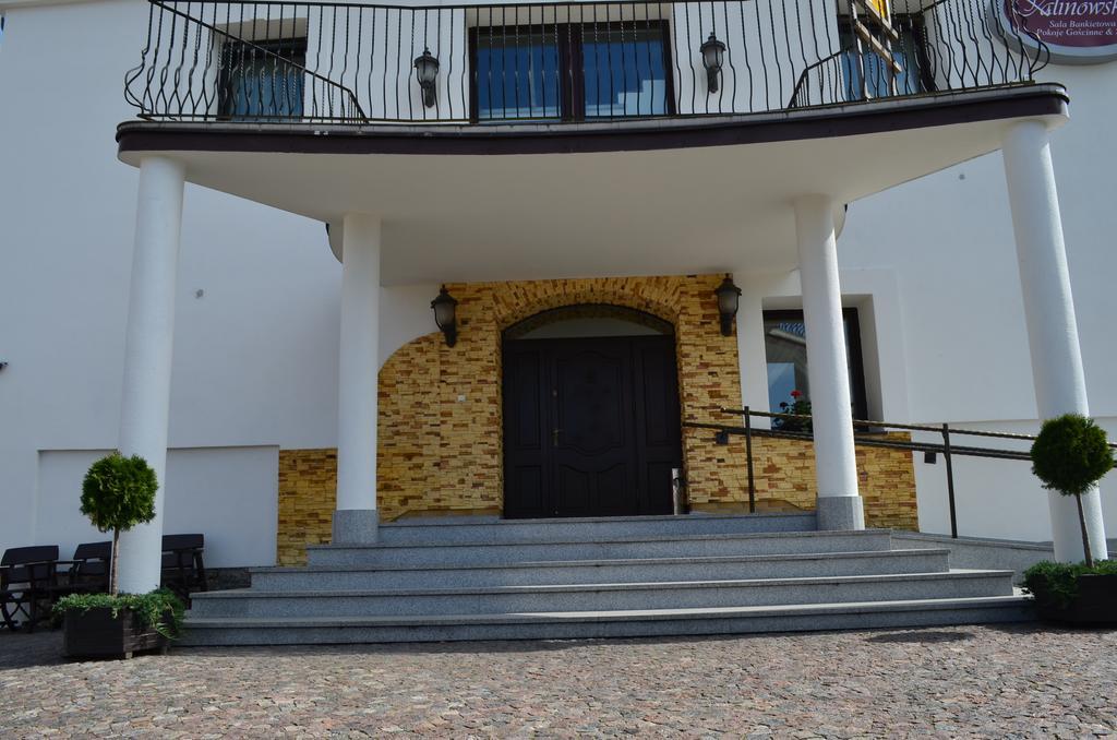 Sala Bankietowa I Pokoje Goscinne โซกูวกา ภายนอก รูปภาพ